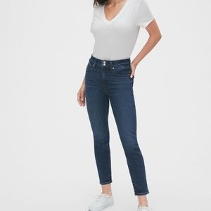 GAP | HIGH RISE CIGARETTE JEAN IN DARK INDIGO
